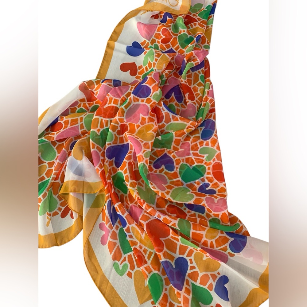 💙💛♥️❤️ Boutique Moschino extra large silk scarf/shawl NEW ❤️♥️💛💙